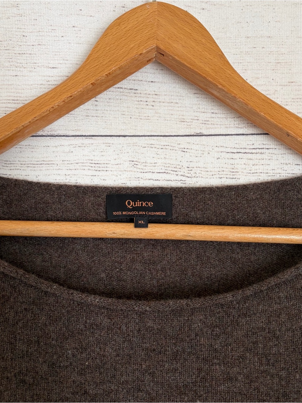 Quince Mongolian Cashmere Boatneck Sweater. - Picture 4 of 7